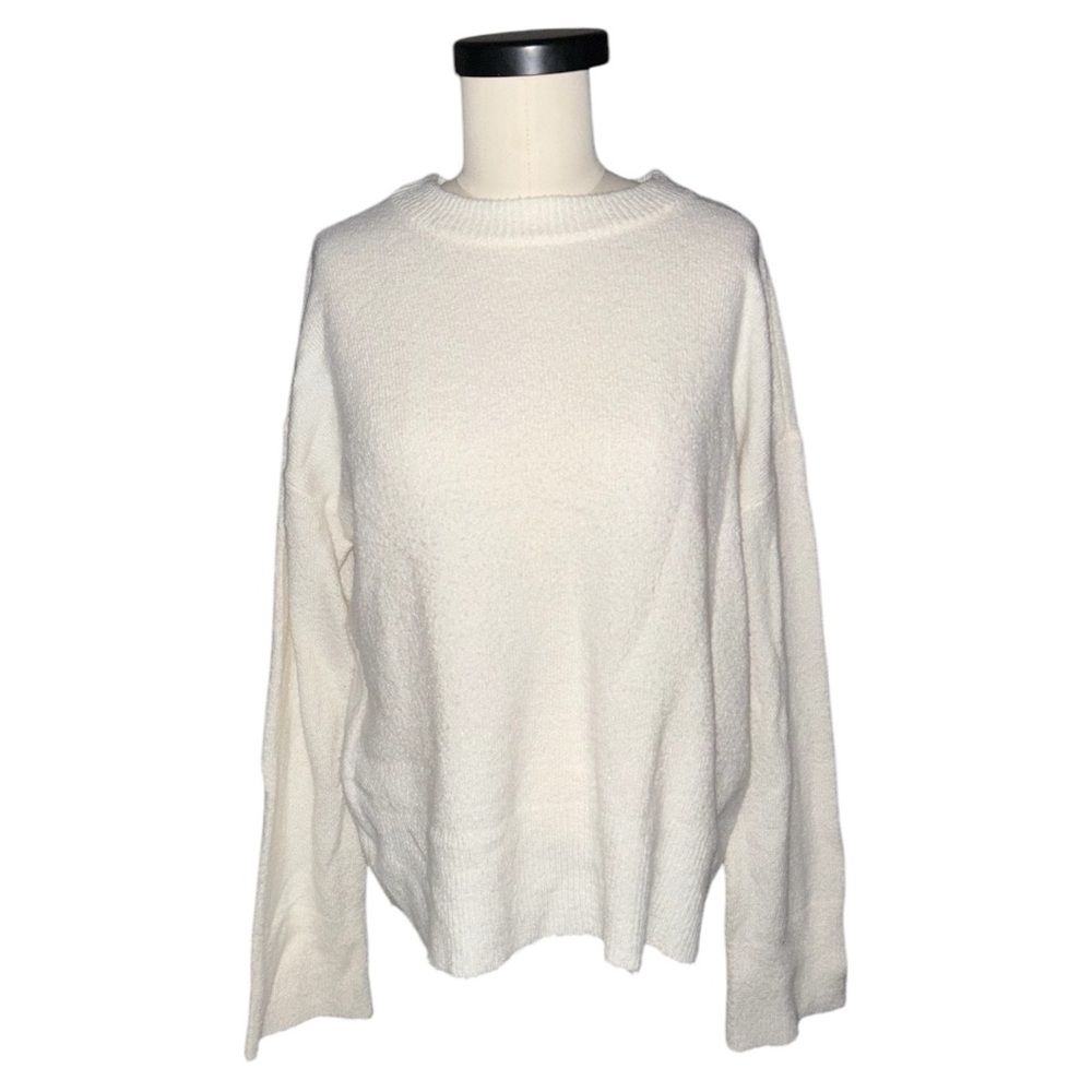 Chelsea 28 Cream Crew Neck Sweater